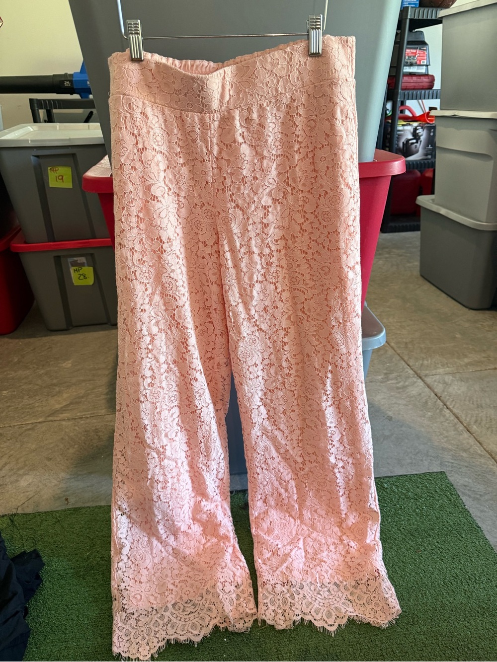 Lace Wide-Leg Pants in Blush Pink mp39